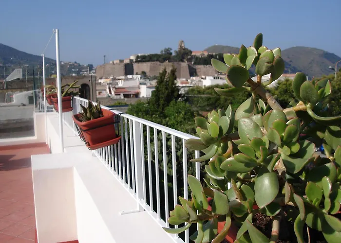 卡赛瓦肯西阿尔可巴雷诺酒店 利帕里